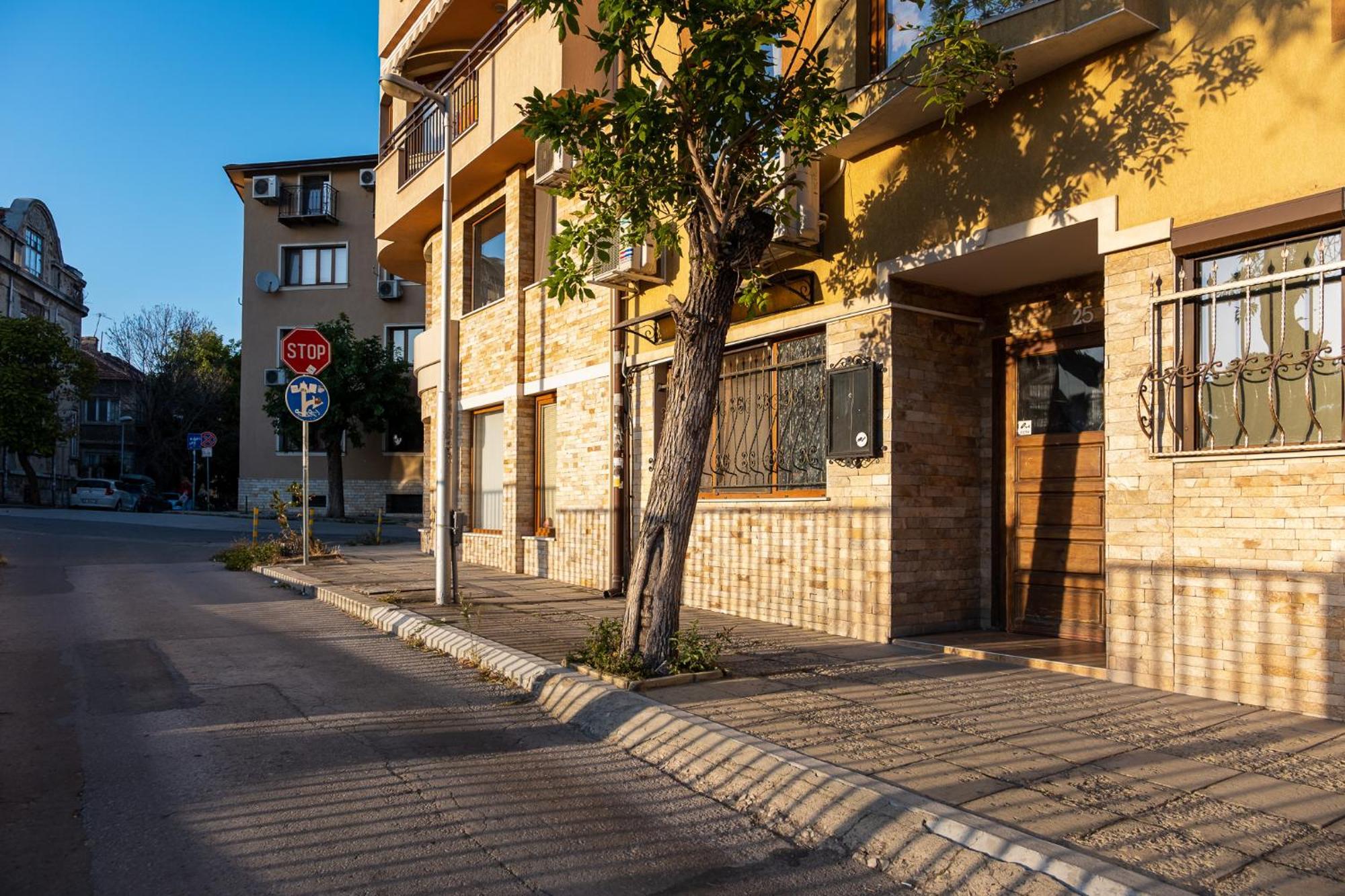 Roman Thermae 2Bdrm Sunny Apartment Varna Eksteriør billede