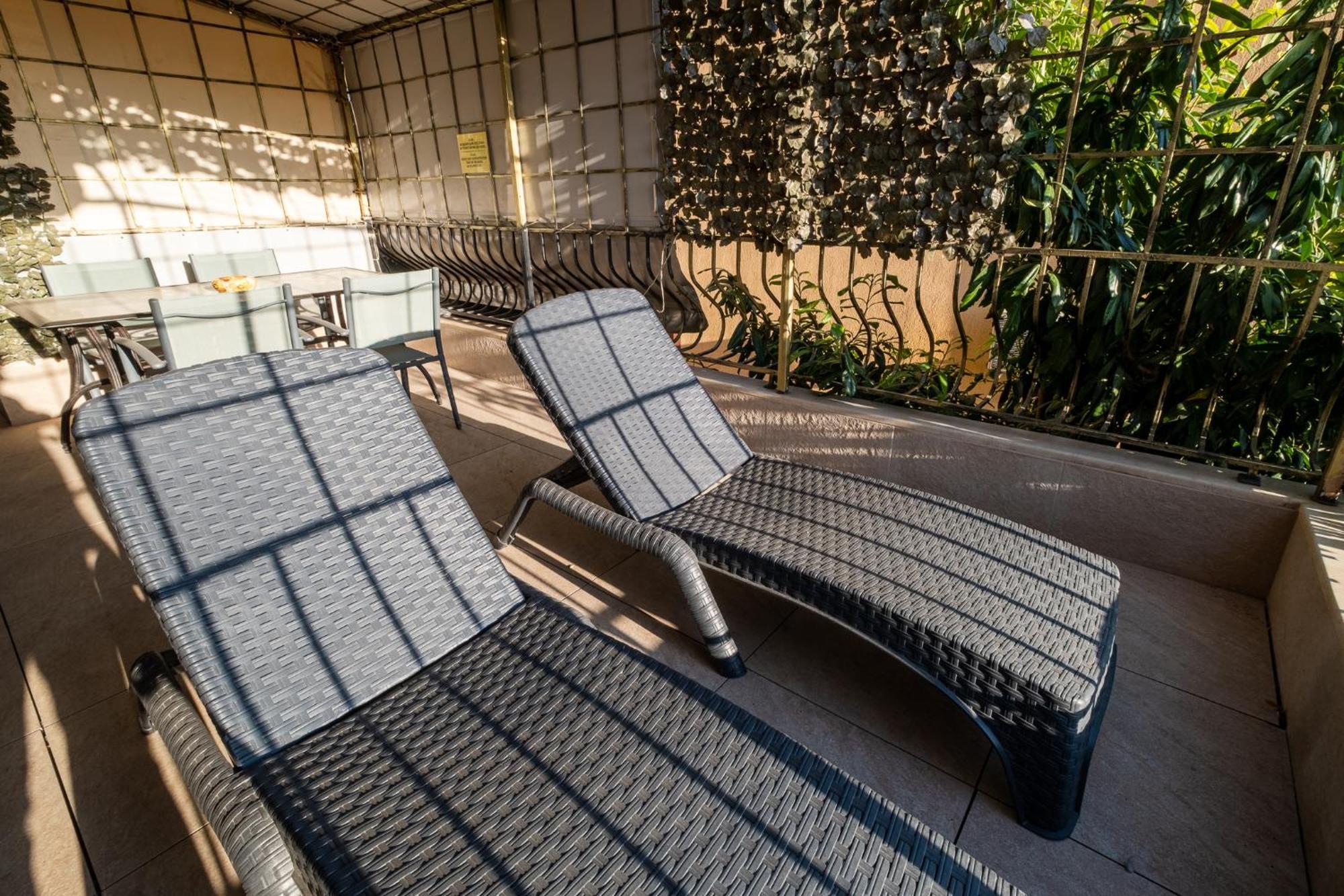Roman Thermae 2Bdrm Sunny Apartment Varna Eksteriør billede