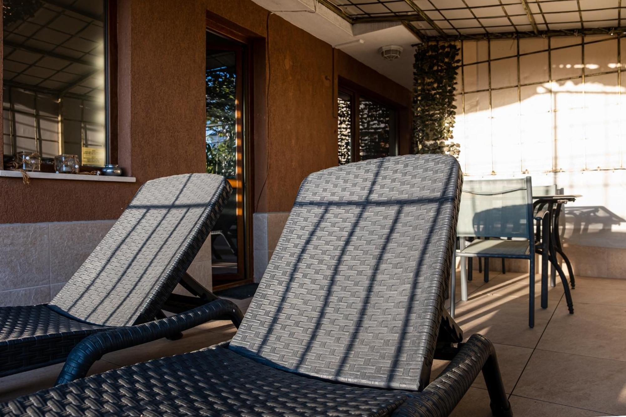Roman Thermae 2Bdrm Sunny Apartment Varna Eksteriør billede