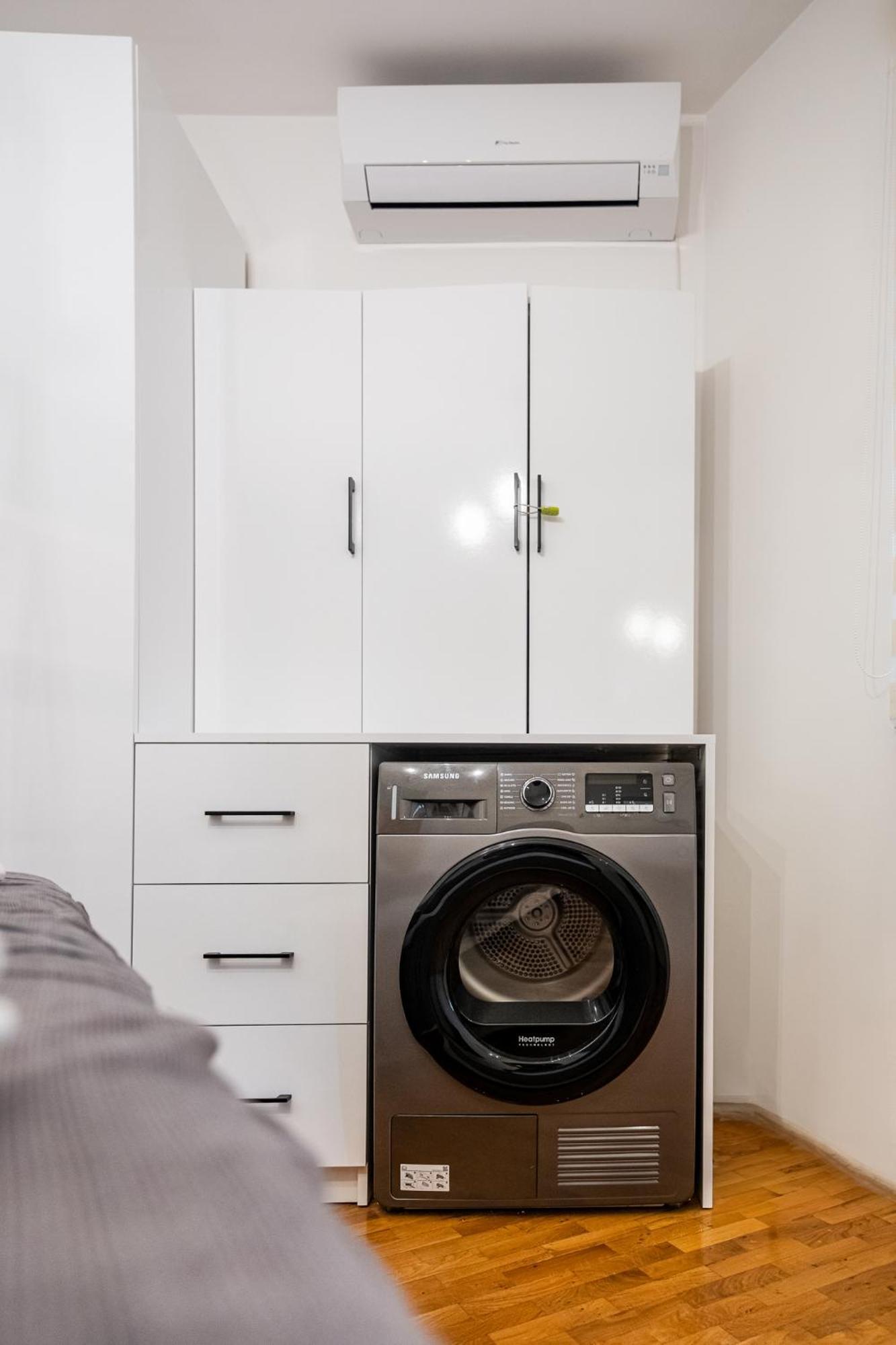 Roman Thermae 2Bdrm Sunny Apartment Varna Eksteriør billede